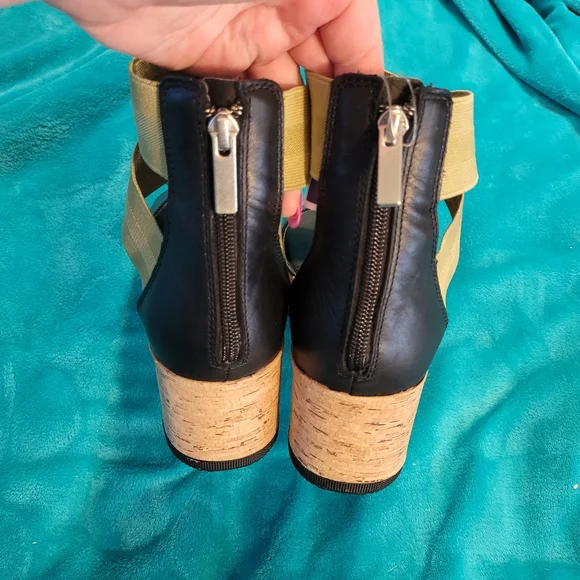 Nwt sorel cork bottom wedge sandals size 11 - Picture 3 of 8